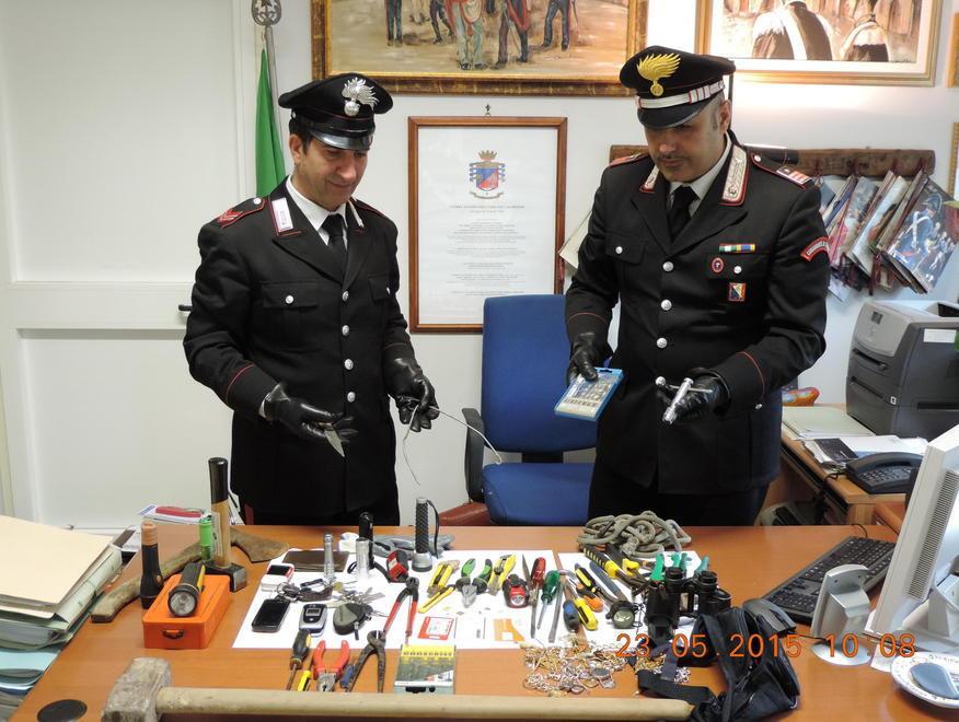 La “banda del buco” specializzata in raid in tutta la provincia 