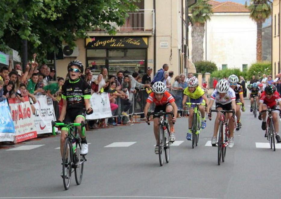 Memorial Galletti duecento giovani in gara a Vecchiano 