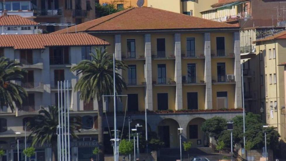 Comune condannato Paga gli incentivi al suo ex dirigente