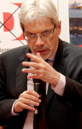 «Livorno con Civitavecchia? È soltanto una delle ipotesi»
