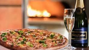 Pizza e champagne, all'Alberica serata da gourmet