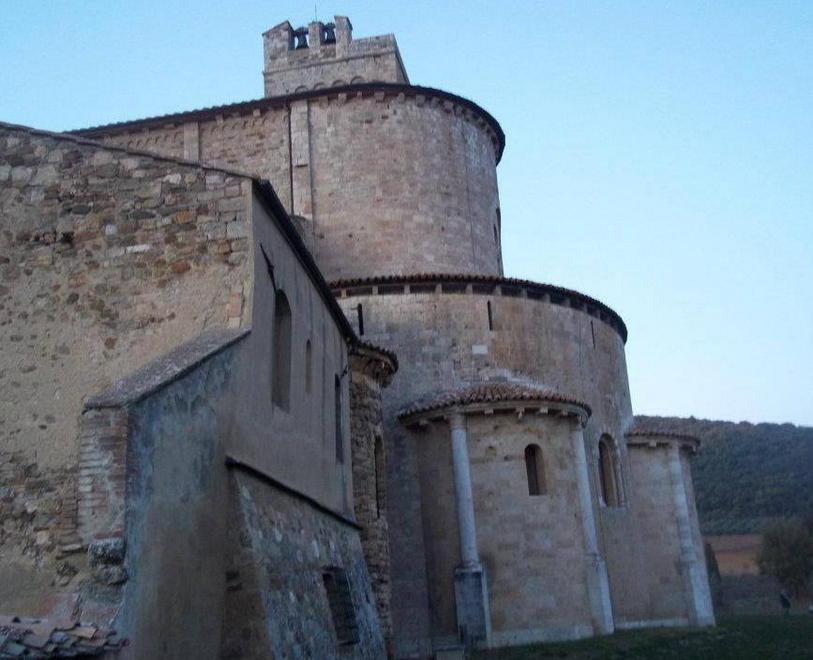 La millenaria abbazia di Sant'Antimo