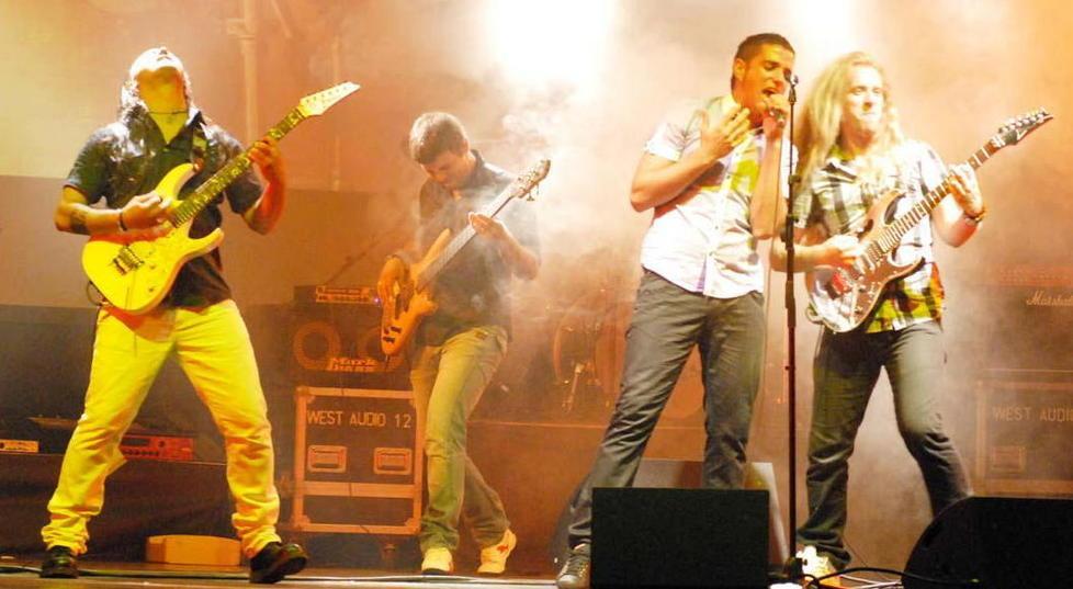 Un lungo concerto tra Festival estivo e Tirreno sound