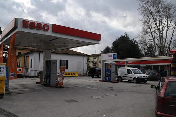 Il distributore messo nel mirino dal ladro