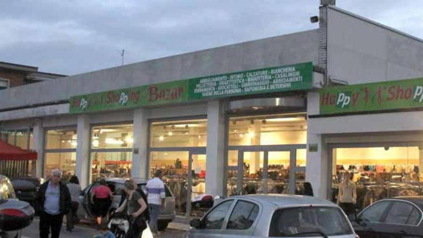 Romagnano, i negozianti contro il low cost cinese