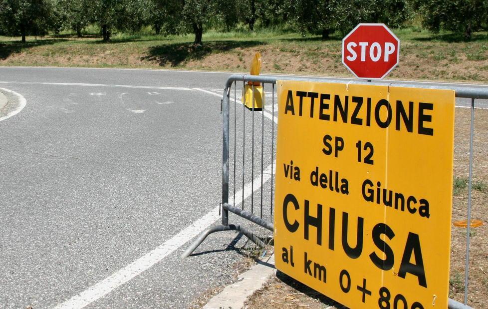 Riapre al traffico via della Giunca 