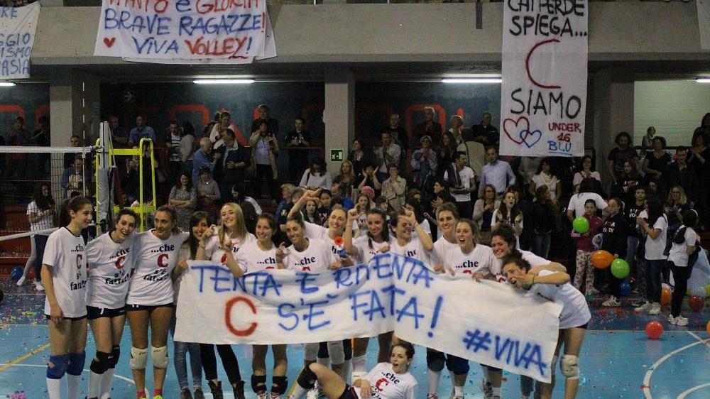 La festa delle pallavoliste del Viva