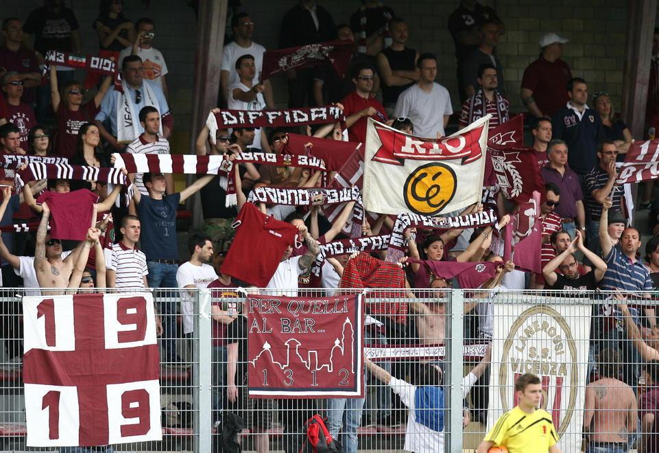 Bassano-Reggiana, bruciati i 757 biglietti riservati ai tifosi granata 