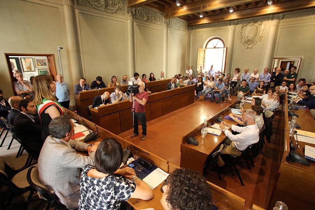 Una seduta del consiglio comunale di Empoli (foto d'archivio)
