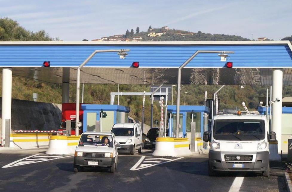 Chiude per lavori lo svincolo autostradale