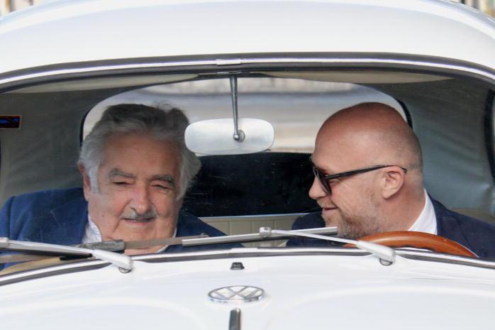 Livorno abbraccia il presidente Pepe 