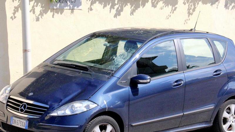 L'auto dopo lo scontro (Marzi Pentafoto)