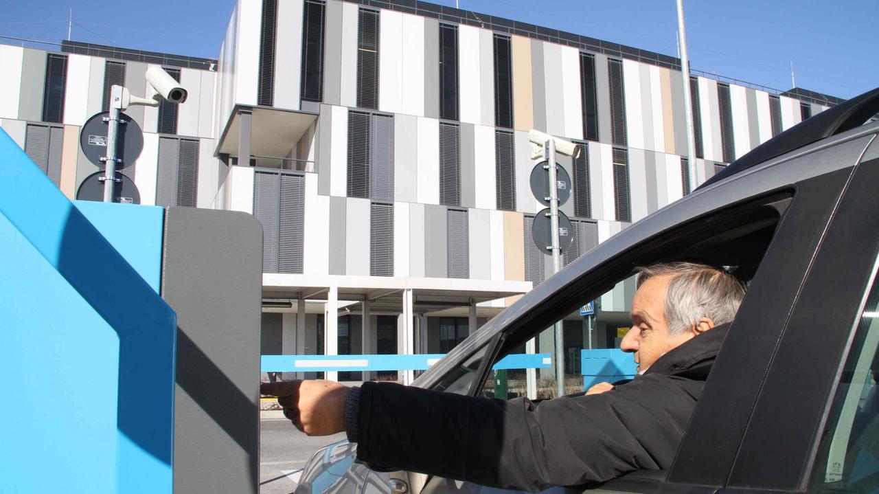 Parcheggio ospedale, ecco le nuove tariffe
