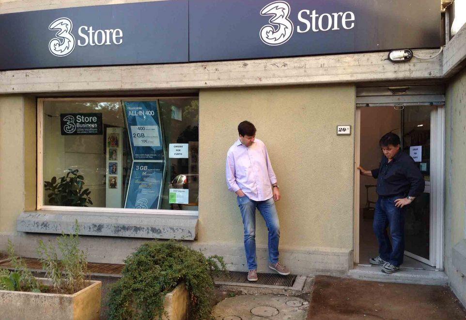 Ladri all’assalto del 3 Store portata via la cassaforte 