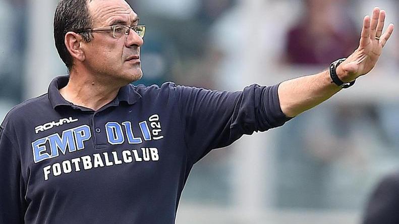 Sarri e il suo futuro: «Lunedì incontro la società, poi decido»