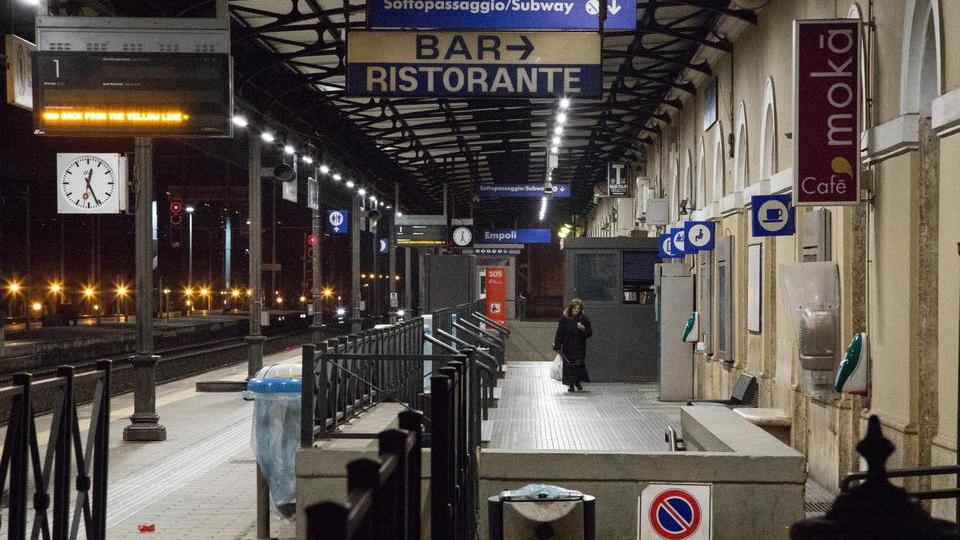 Fugge da casa a 13 anni per stare con gli amici