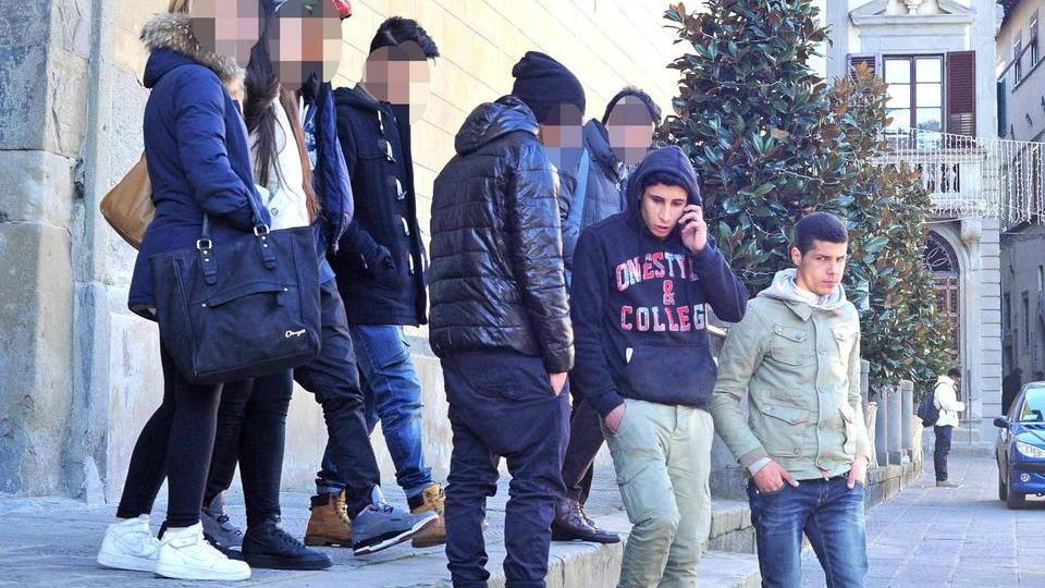 Ragazzi rapinati in treno Condannata la banda