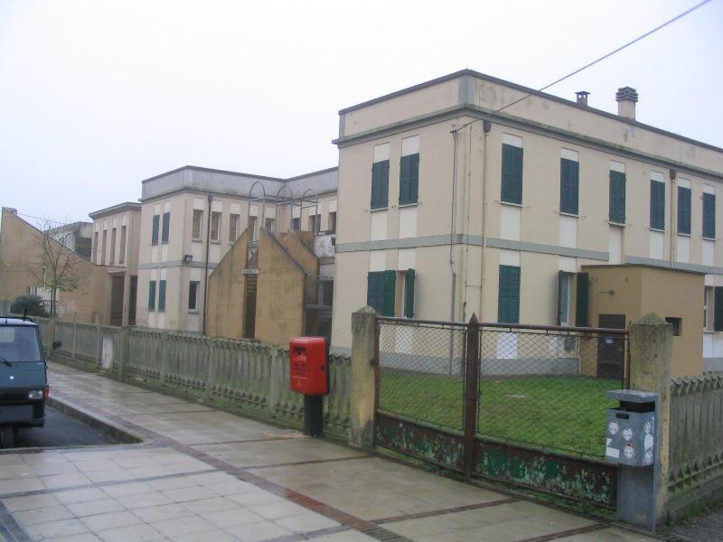 Polemica sulla chiusura delle elementari 