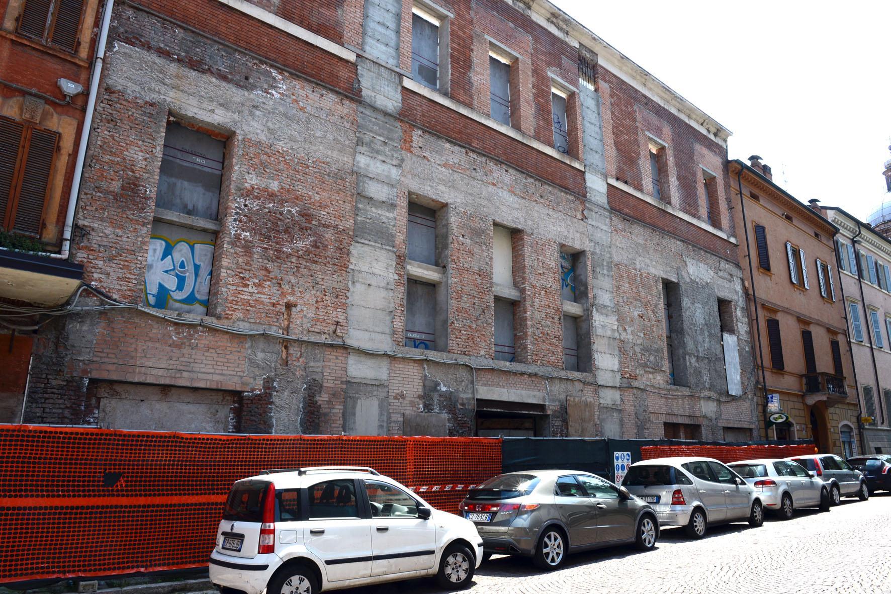 Ex cinema Odeon in degrado, il permesso per i lavori sta per scadere