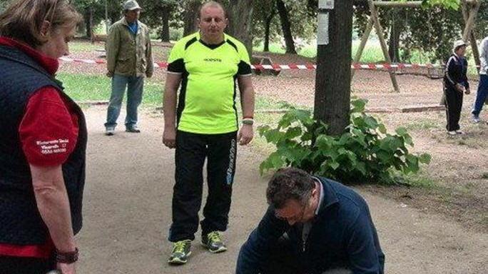 Bocce petanque, a Pisa si gioca sul viale delle Piagge
