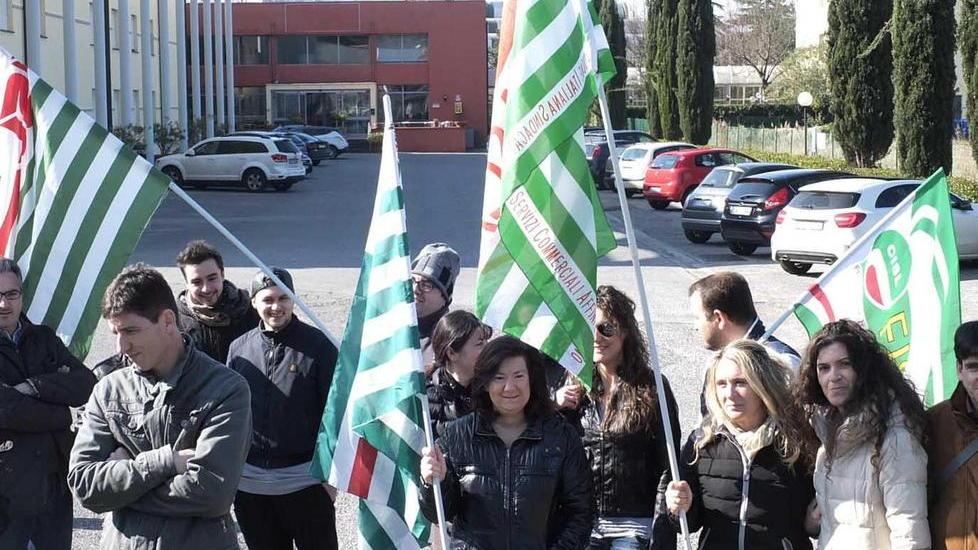 Tutti licenziati i dipendenti dell’Hotel di Pisa
