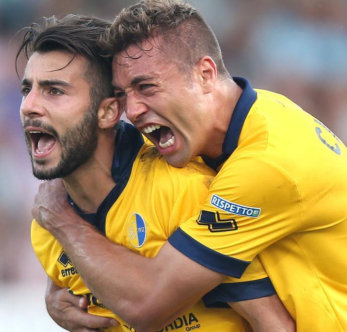 Il Modena balla col lupetto Garritano