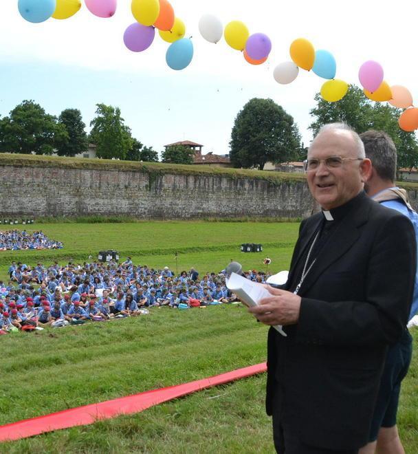 Duemila scout invadono Lucca 