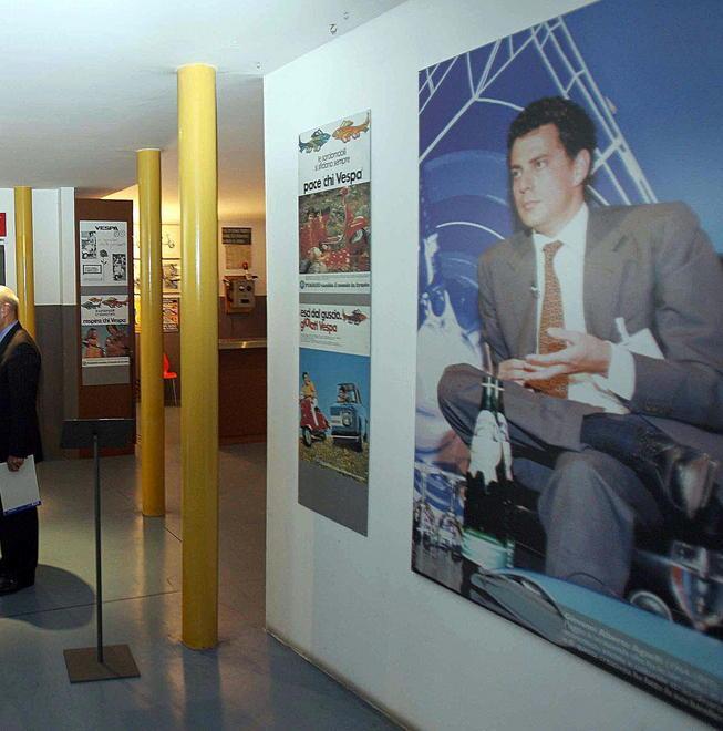 La gigantografia di Agnelli? Datecela, la esponiamo noi