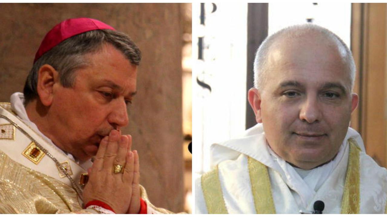 Il vescovo Simone Giusti e, a destra, don Carlo Certosino