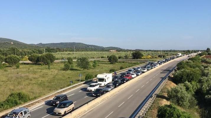 La maxi coda in direzione da sud a nord sulla Variante