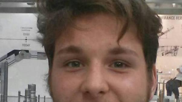 Oggi i funerali di Enea il paese si ferma per lutto