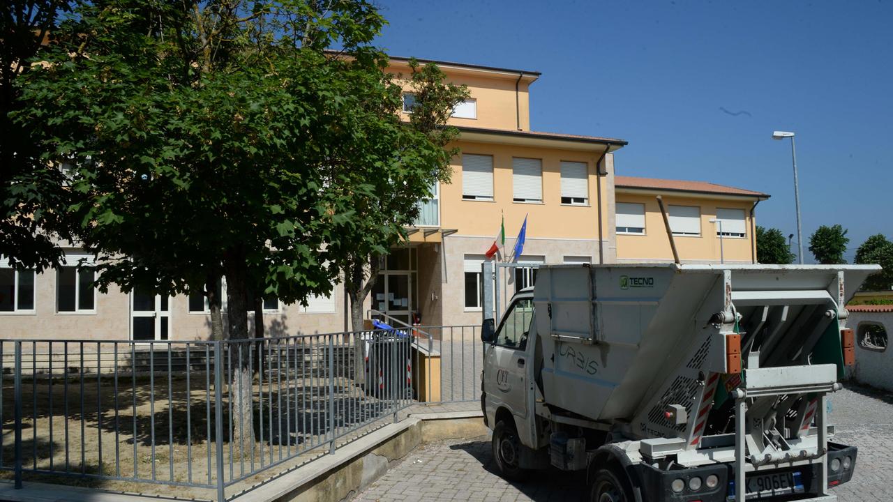L'impresa al lavoro nella mattina del 3 giugno (foto Franco Silvi)