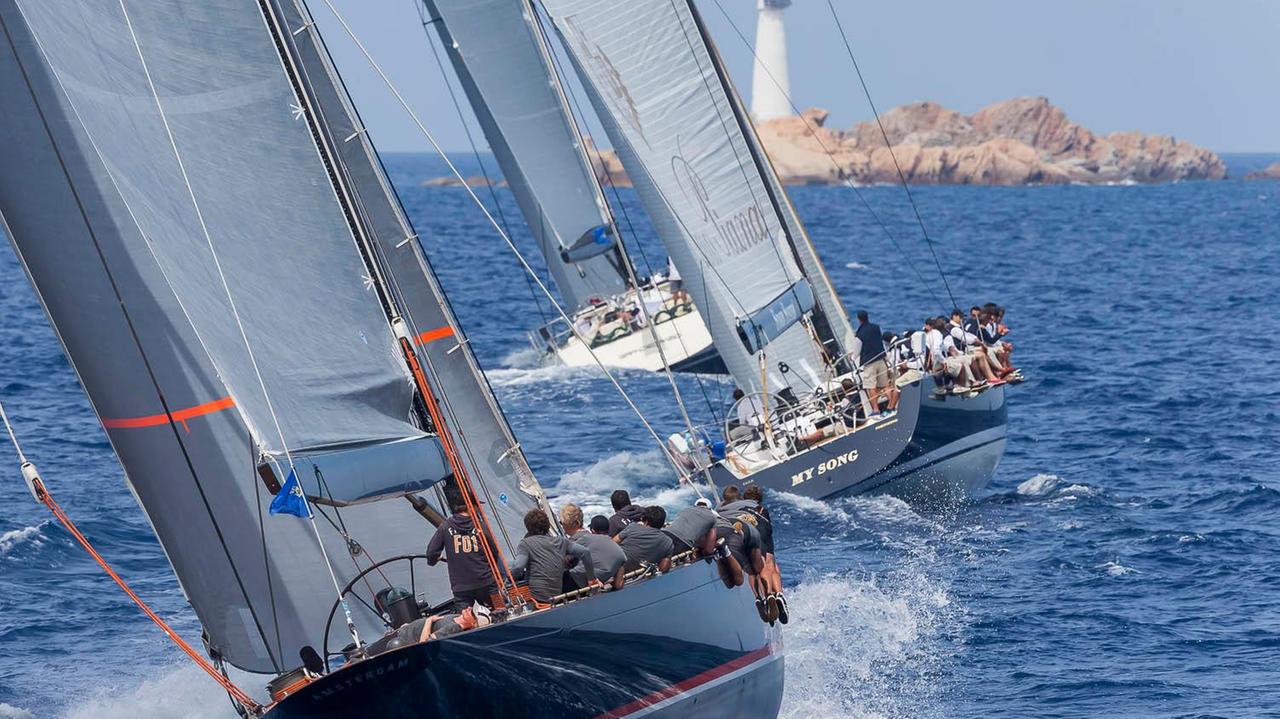 Una immagine della regata dei super yacht edizione 2014