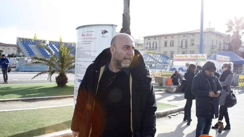 Virzì durante le riprese del film a Viareggio