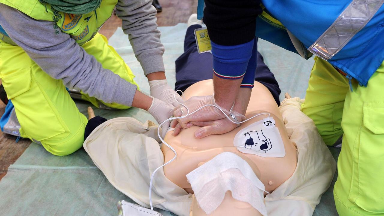 Defibrillatori obbligatori per le società sportive
