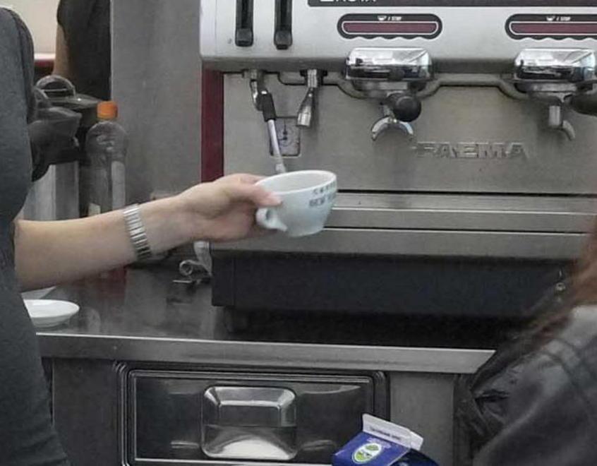 Paralisi delle assunzioni nel commercio 