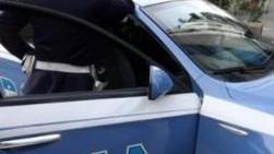 Picchia la madre per drogarsi Allontanato da casa