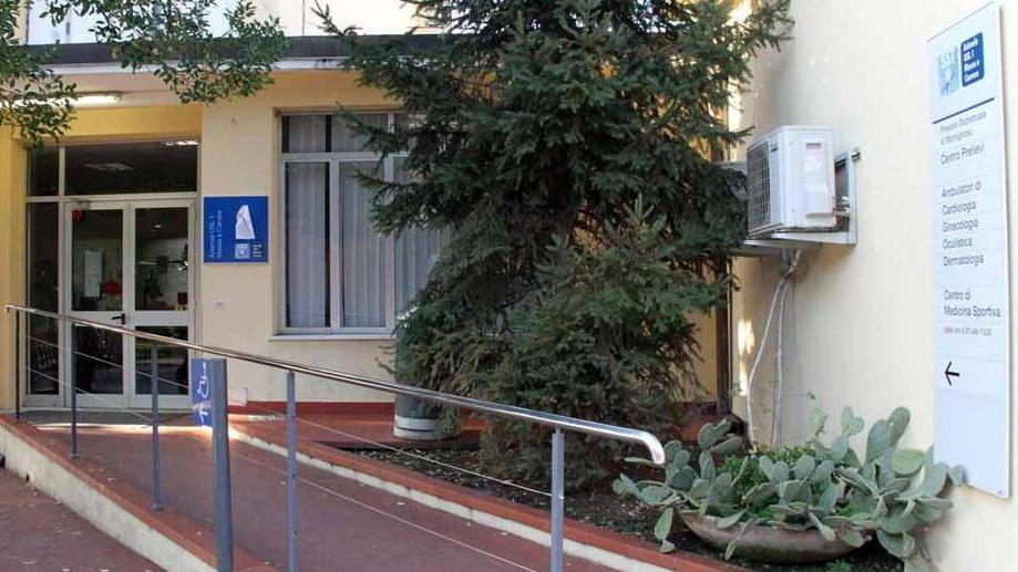 Malata di tumore, fa 40 km per le analisi