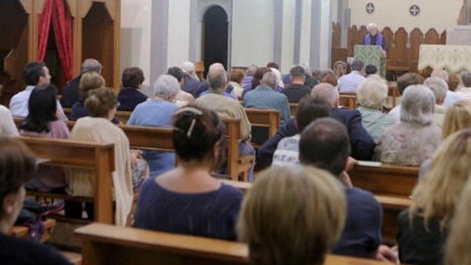 «Vogliamo a San Simone il corpo del nostro “don”»