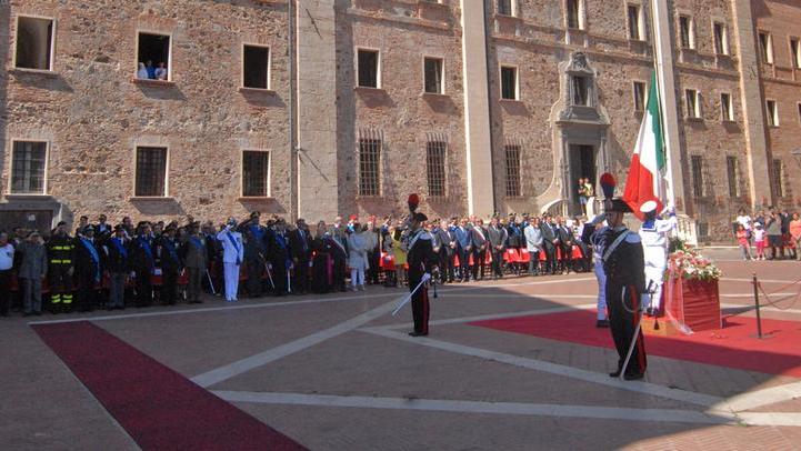 In piazza Cattedrale le celebrazioni per il 2 Giugno