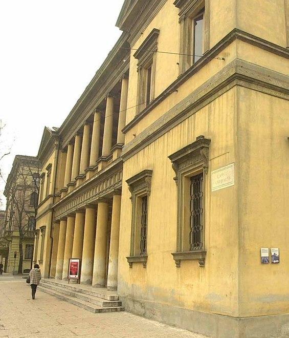 Corni e Selmi in scena tra Dante e musical chiude Teatro di classe