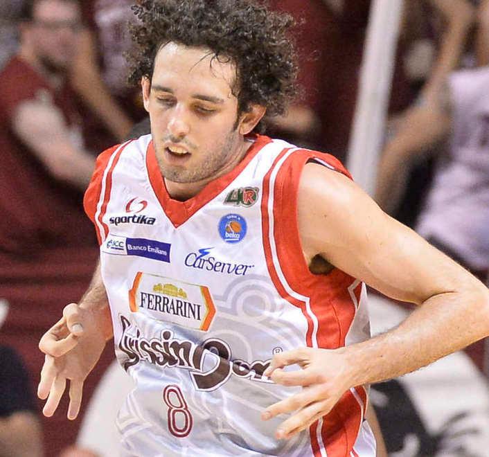«Sto giocando su un piede solo» 