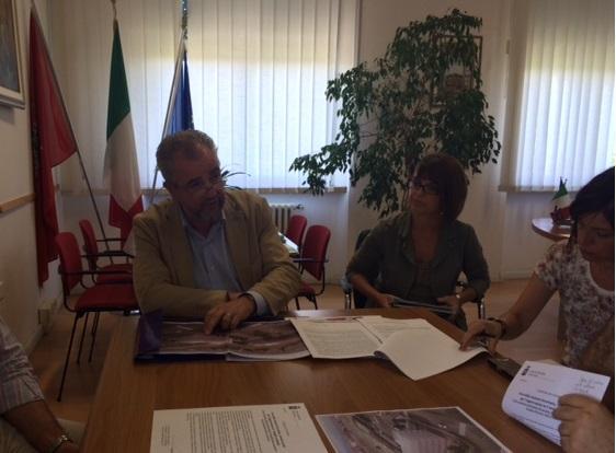 L'assessore all'urbanistica Giancarlo Tei e la funzionaria Elisabetta Frati
