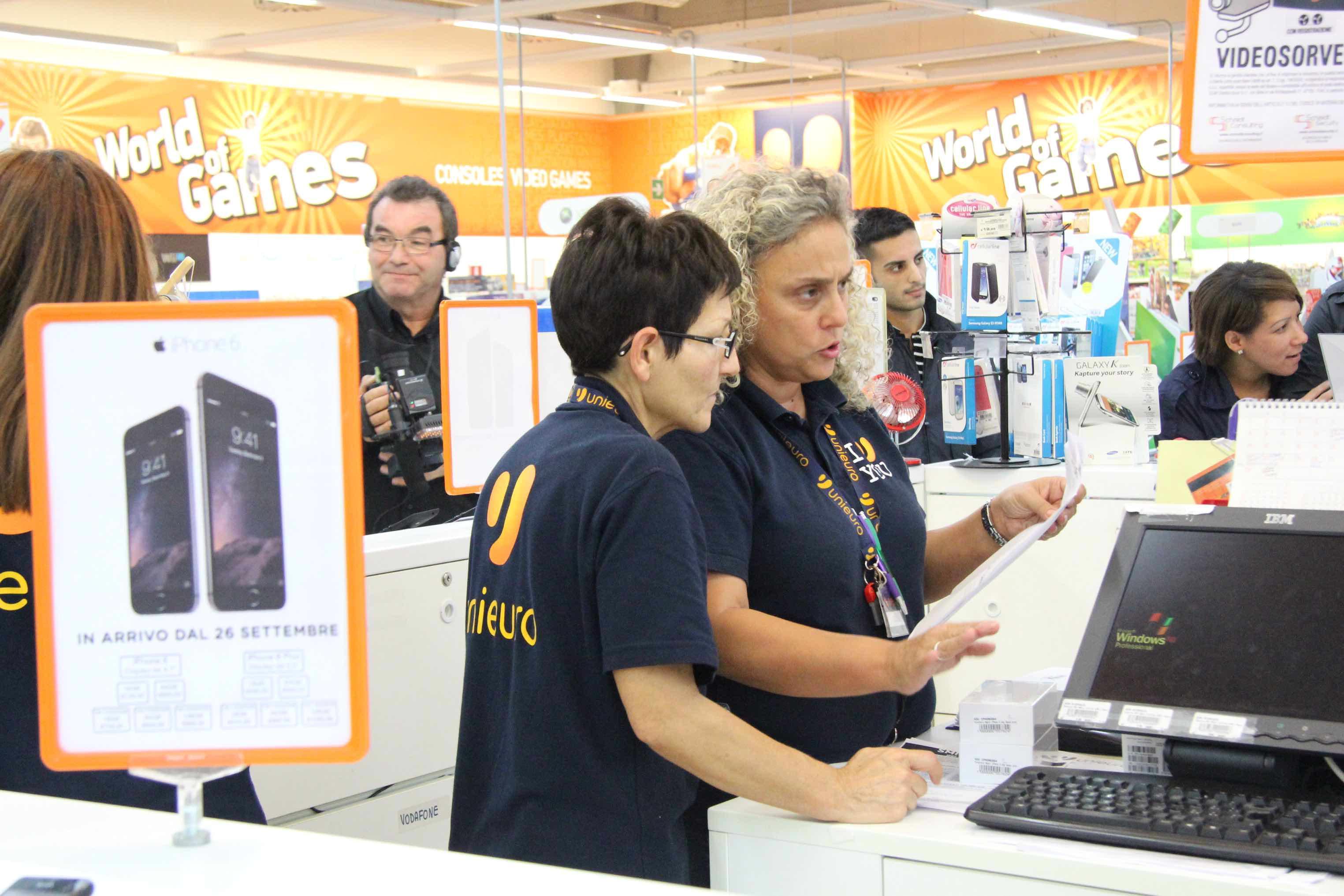 Lavoro: assunzioni alla catena Unieuro. Opportunità alla Lamborghini 