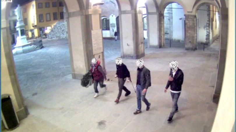 I quattro autori del furto della corona del 25 aprile