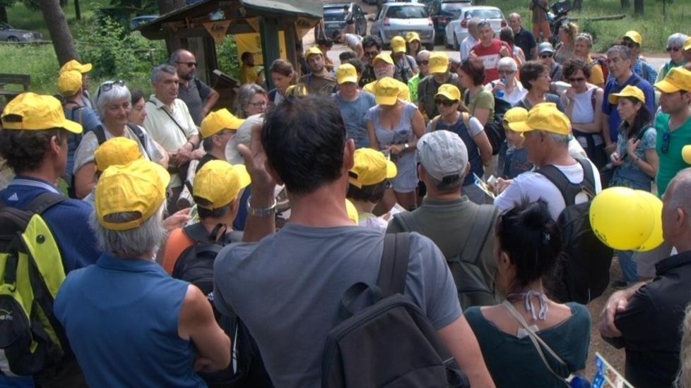 Tanta gente sul Monte Perone per la festa delle farfalle