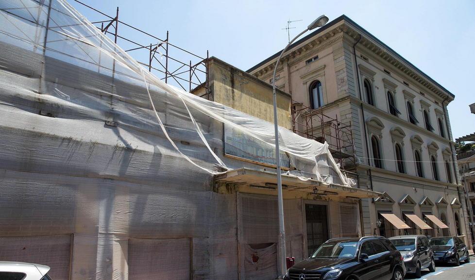 L'ex cinema Adriano (foto Nucci)