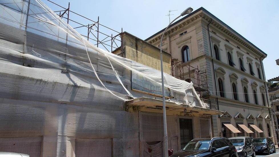 L'ex cinema Adriano (foto Nucci)