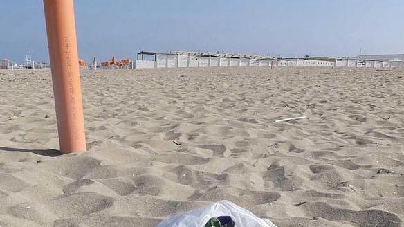 È terra di nessuno la spiaggia che era dei soldati americani