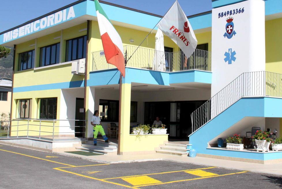 Bloccata la vendita della televisione della Misericordia